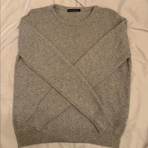 Brandy Melville Sweaters - RARE Brandy Melville sweater